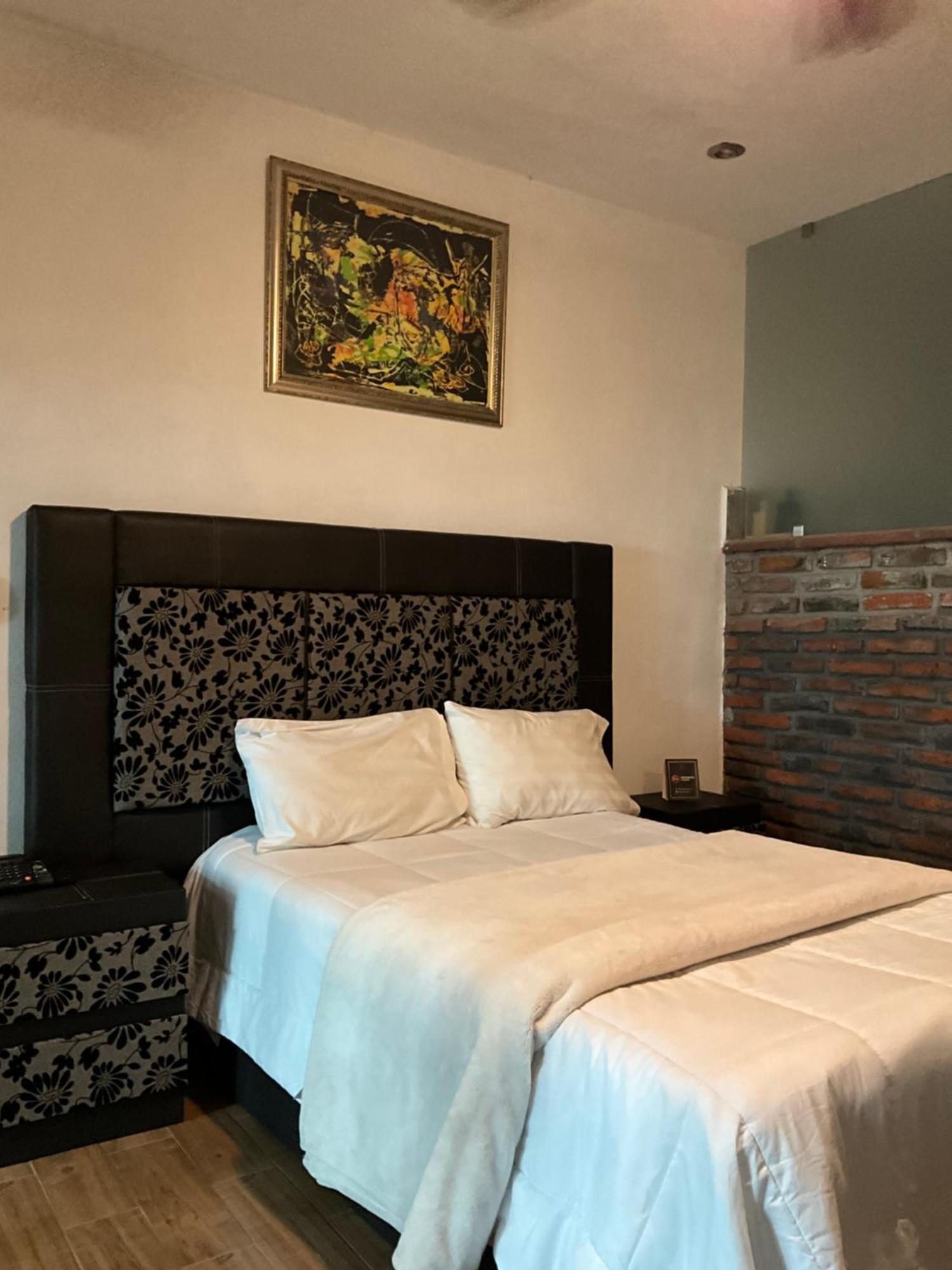 Casa Carmona 33 Hotel Querétaro Екстериор снимка